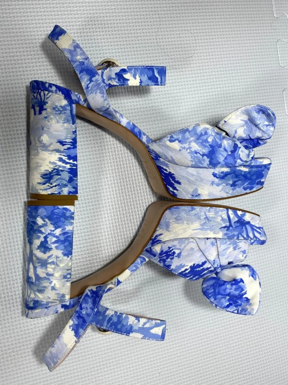 TED BAKER Hemmina Chinoiserie Tree Bow Platform Sandals Blue White 9 39.5 ($225)